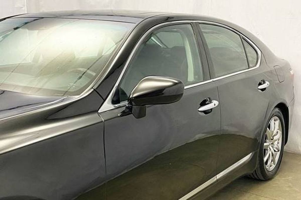 2008 LEXUS LS - photo 3