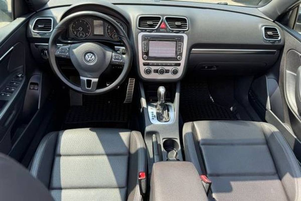 2013 VOLKSWAGEN Eos - photo 2