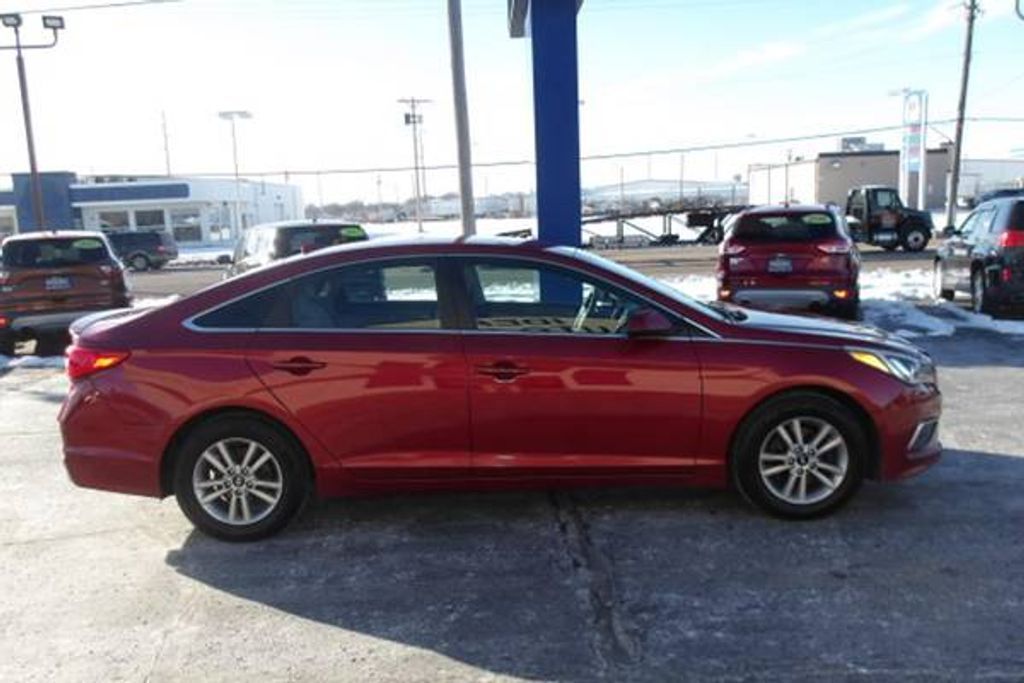 2016 HYUNDAI Sonata - photo 2