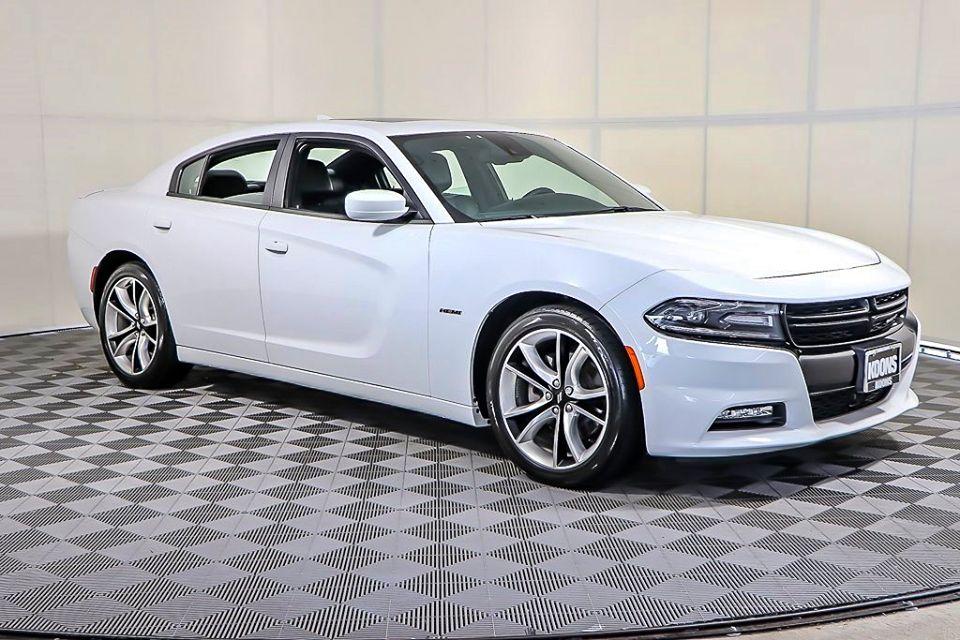 2017 Dodge Charger R T