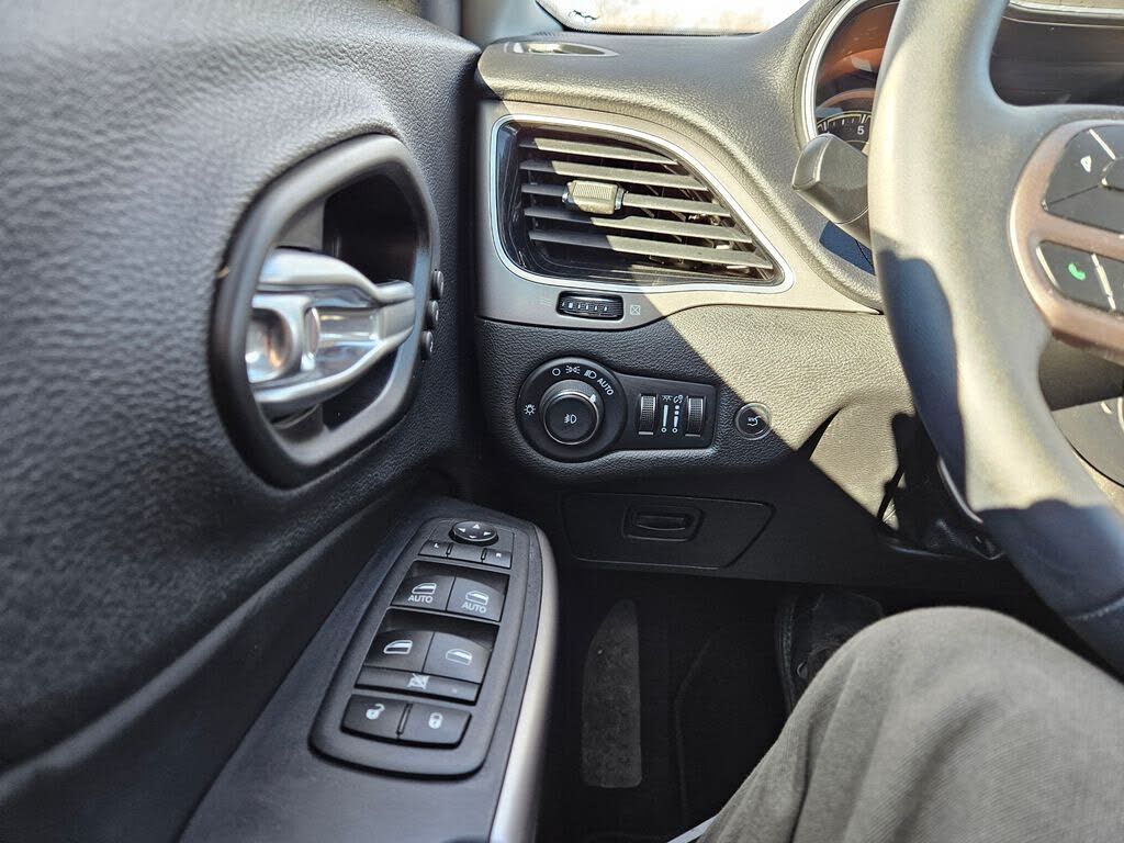 2022 JEEP Cherokee - photo 13