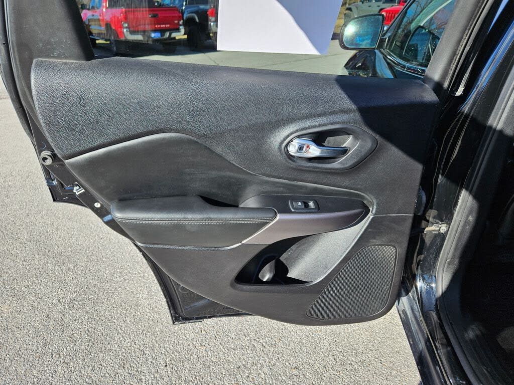 2022 JEEP Cherokee - photo 26