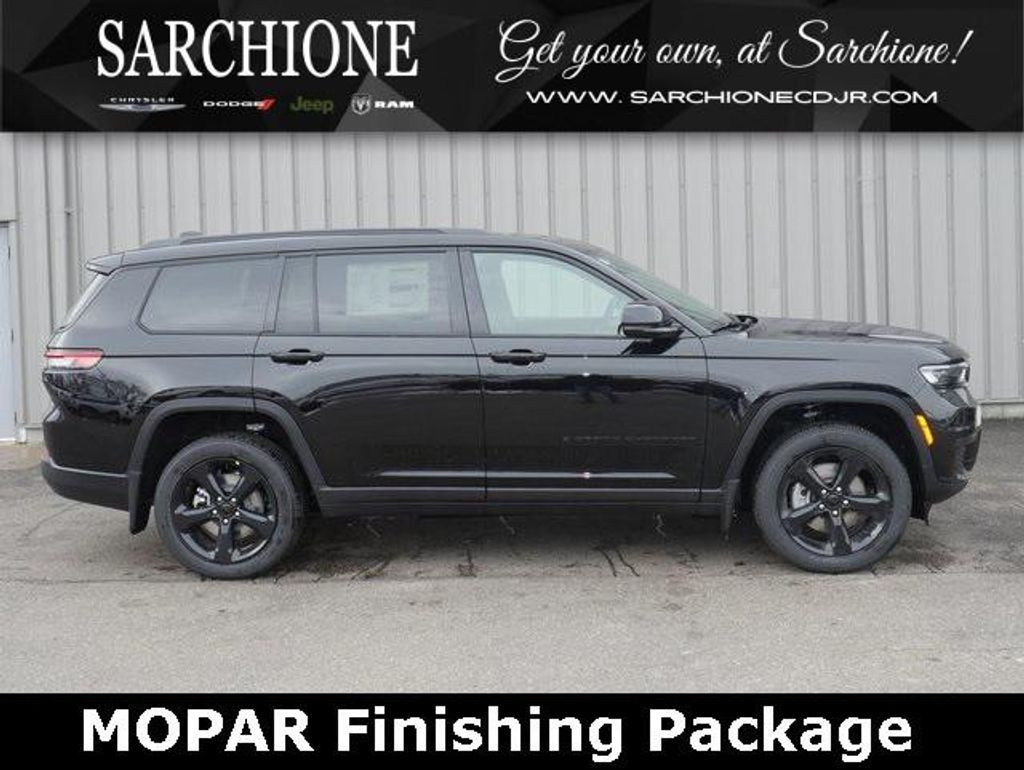 2025 Jeep Grand Cherokee L Laredo Altitude
