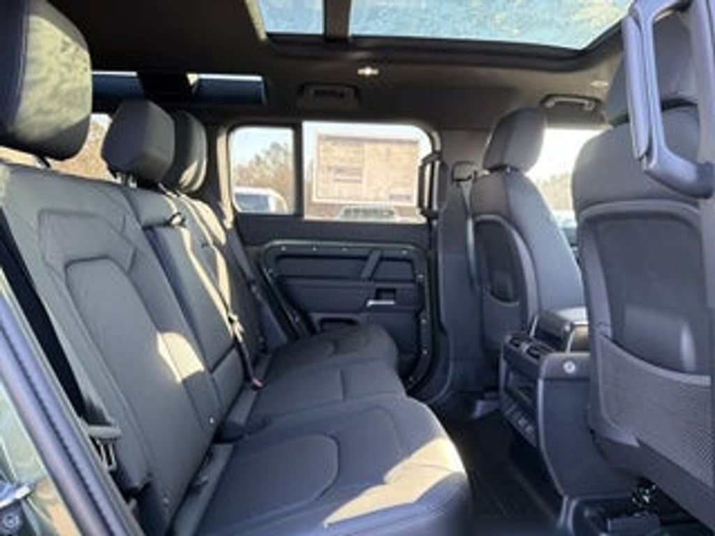 2024 LAND ROVER Defender - photo 13