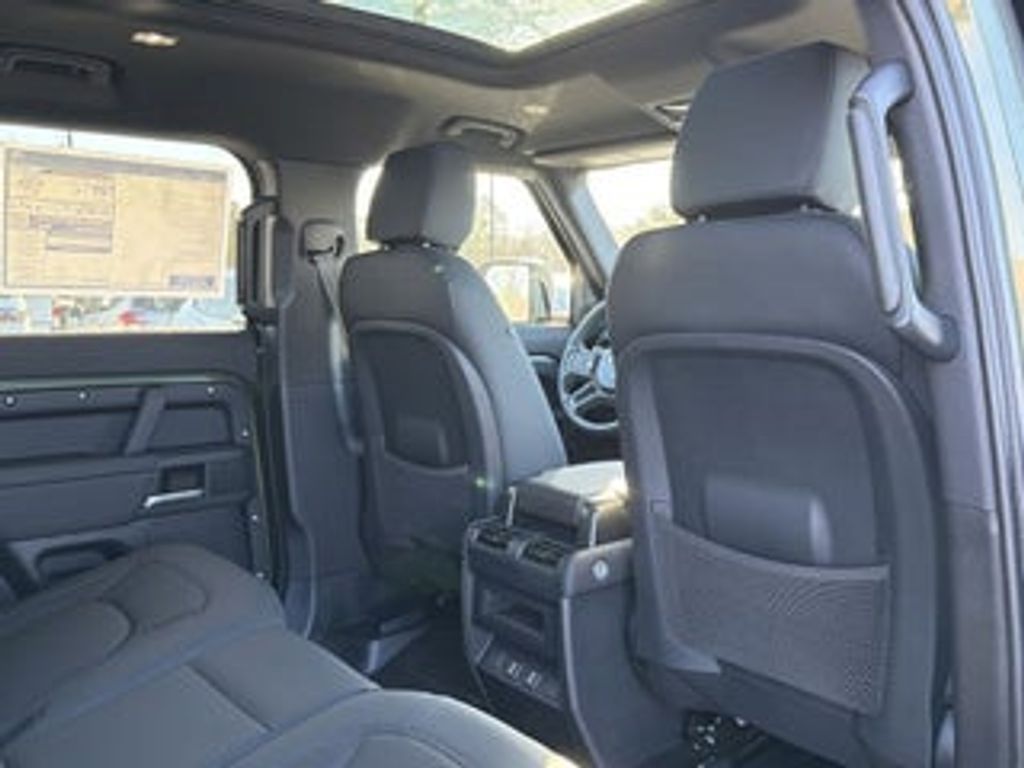 2024 LAND ROVER Defender - photo 14