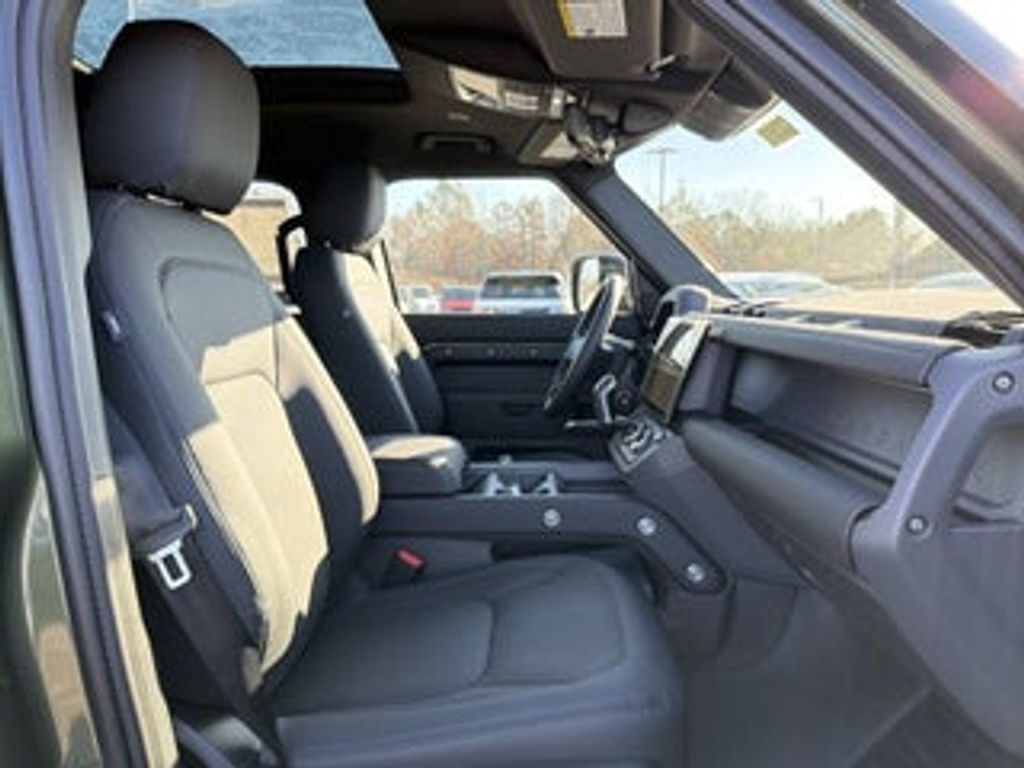 2024 LAND ROVER Defender - photo 16