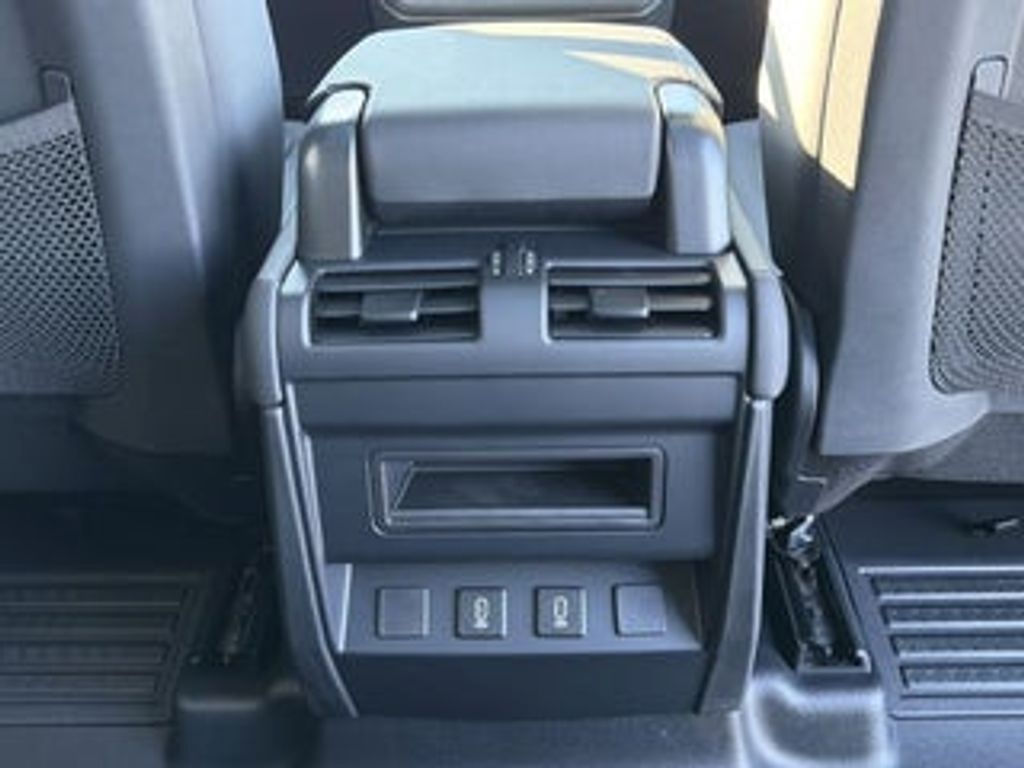 2024 LAND ROVER Defender - photo 19