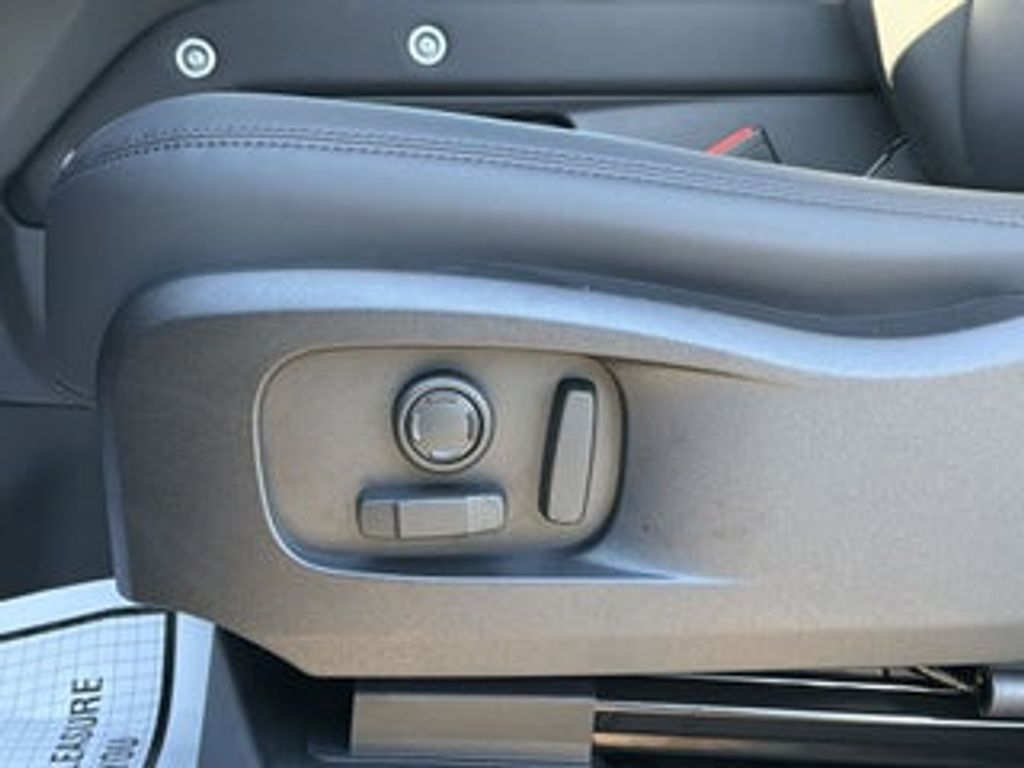 2024 LAND ROVER Defender - photo 20