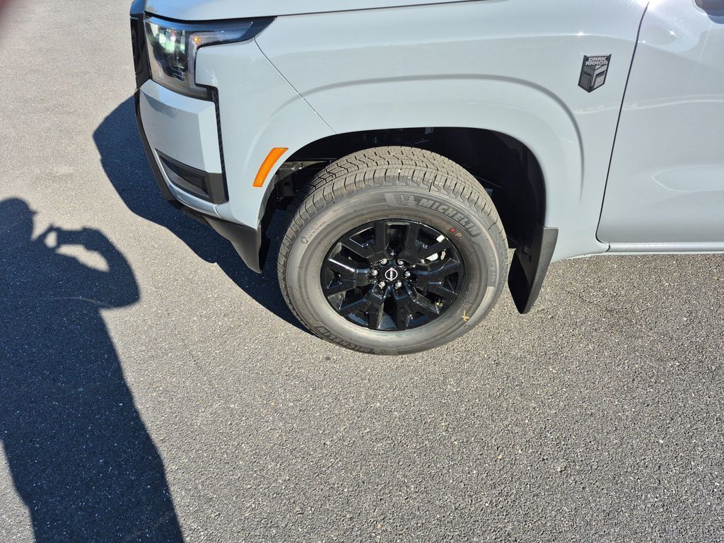 2026 NISSAN Frontier - photo 9
