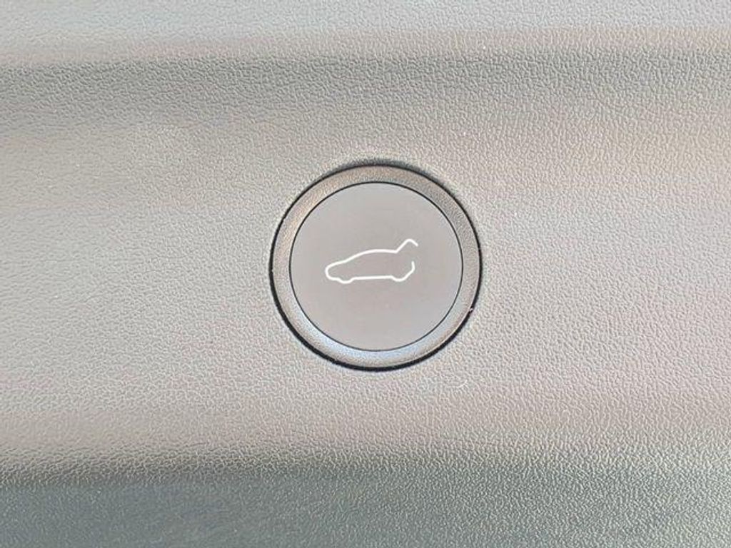 2022 TESLA Model Y - photo 15