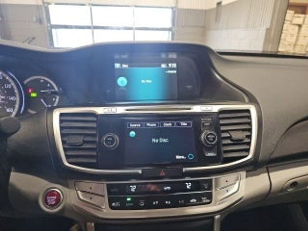 2016 SUBARU Legacy - photo 13