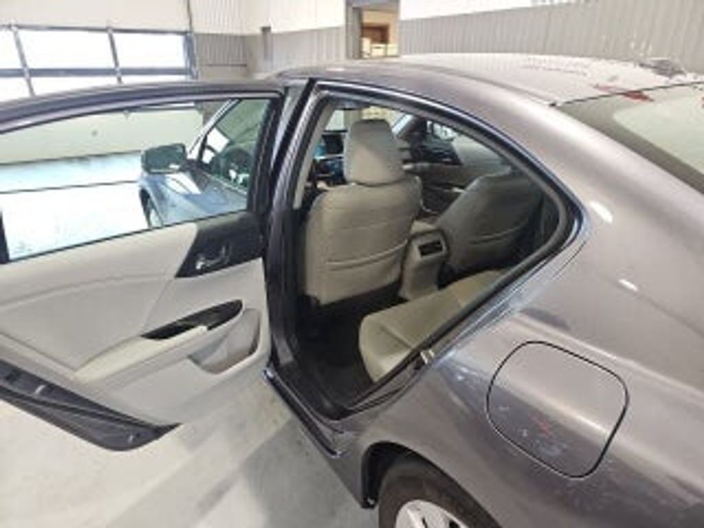 2016 SUBARU Legacy - photo 15