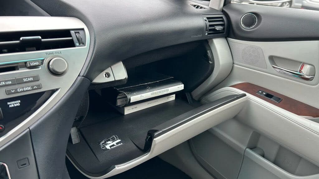 2012 LEXUS RX - photo 21