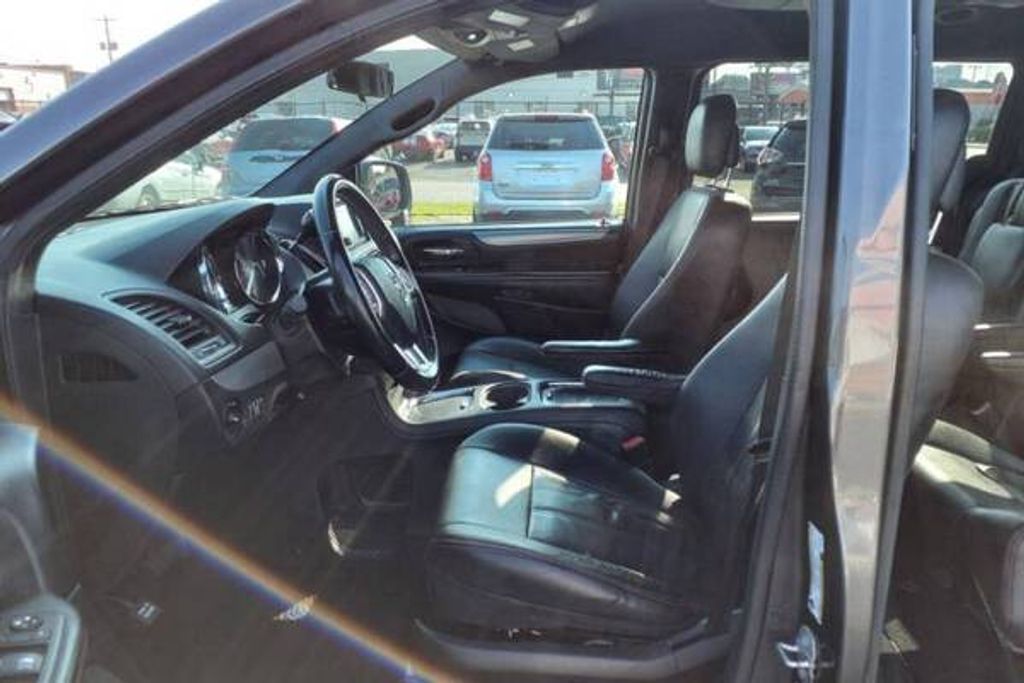 2016 DODGE Grand Caravan - photo 9