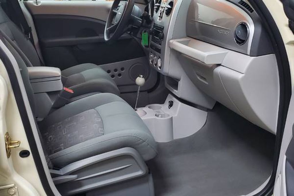 2007 CHRYSLER PT Cruiser - photo 23