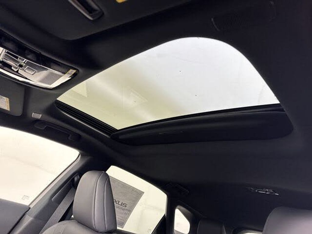 2026 LEXUS RX - photo 17
