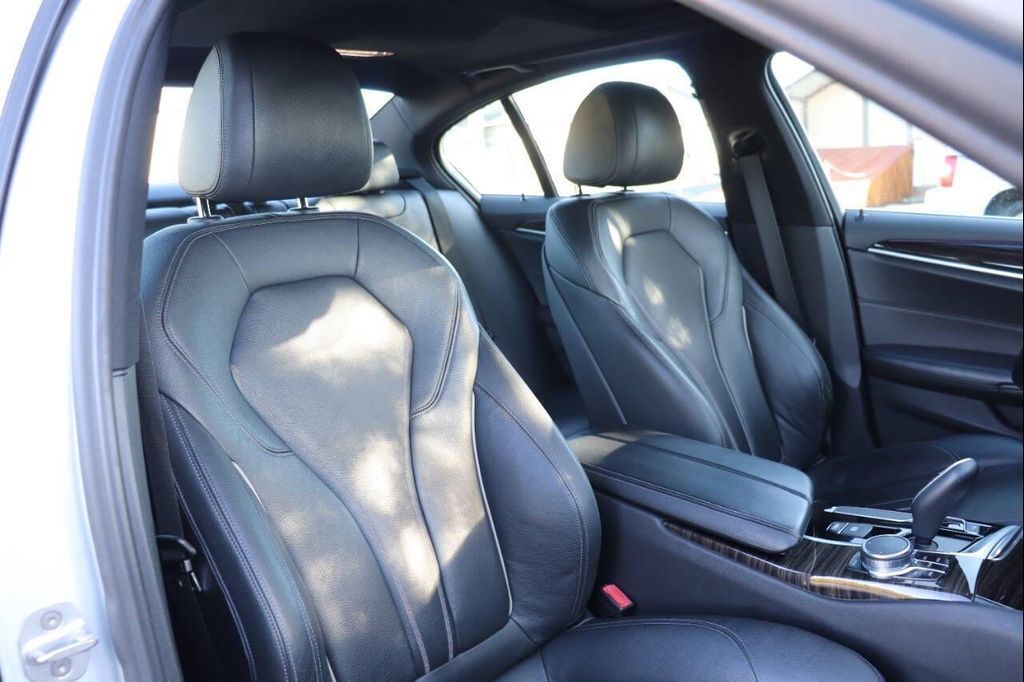 2017 BMW 530i - photo 21