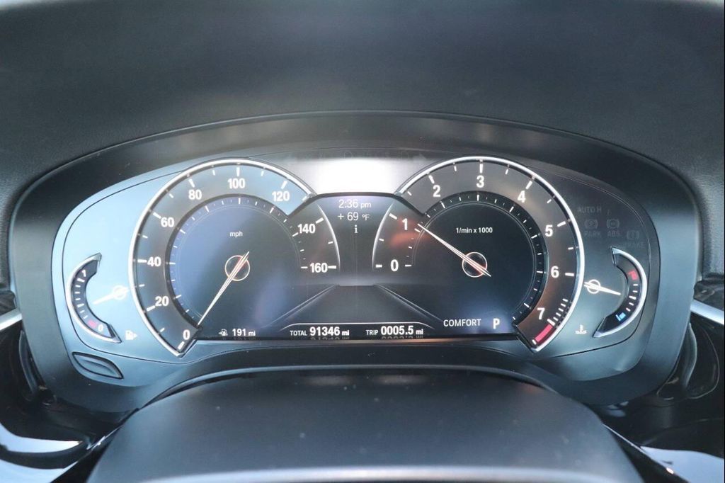 2017 BMW 530i - photo 23