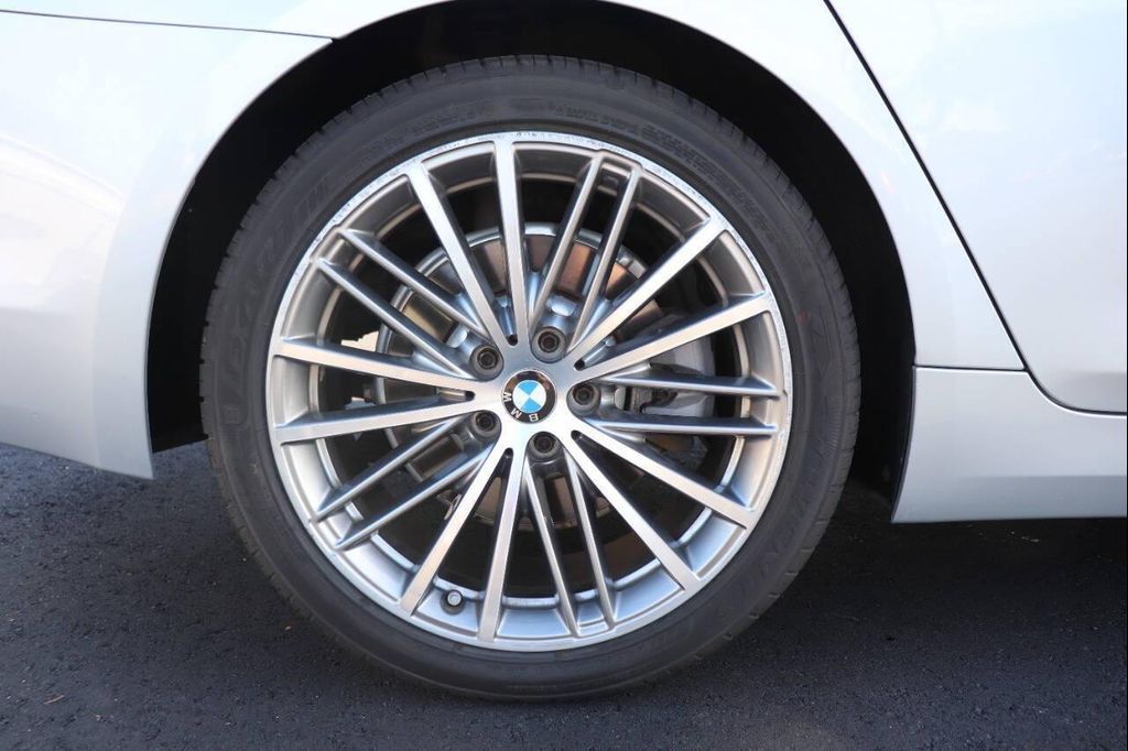 2017 BMW 530i - photo 11