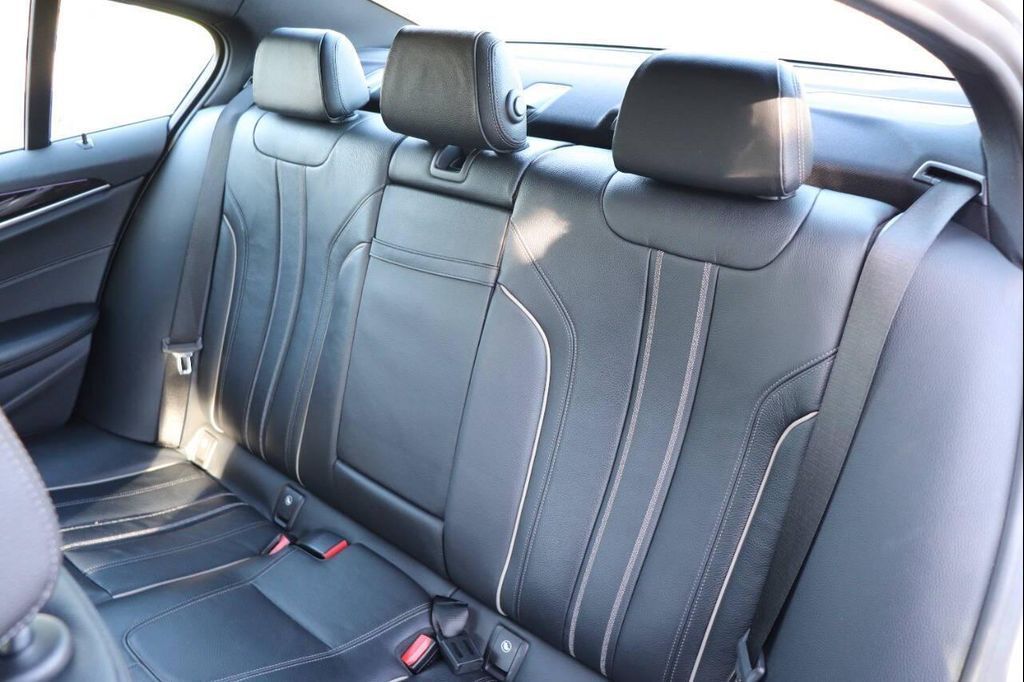 2017 BMW 530i - photo 32