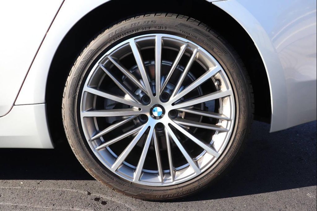2017 BMW 530i - photo 10
