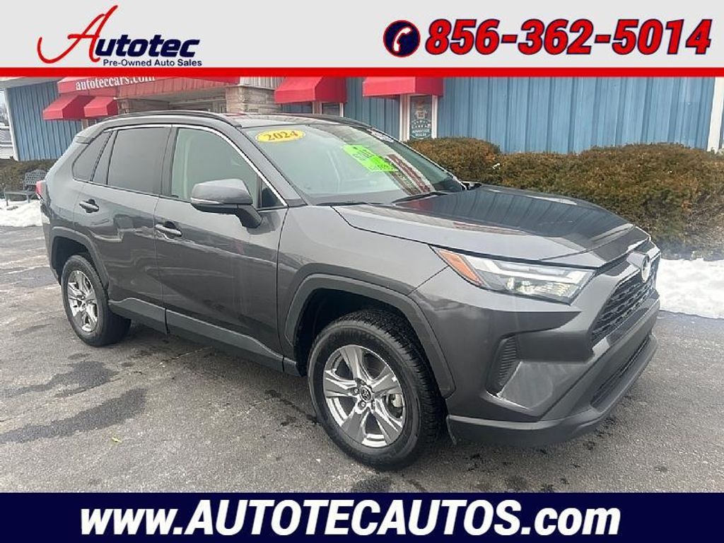 2024 Toyota RAV4 XLE