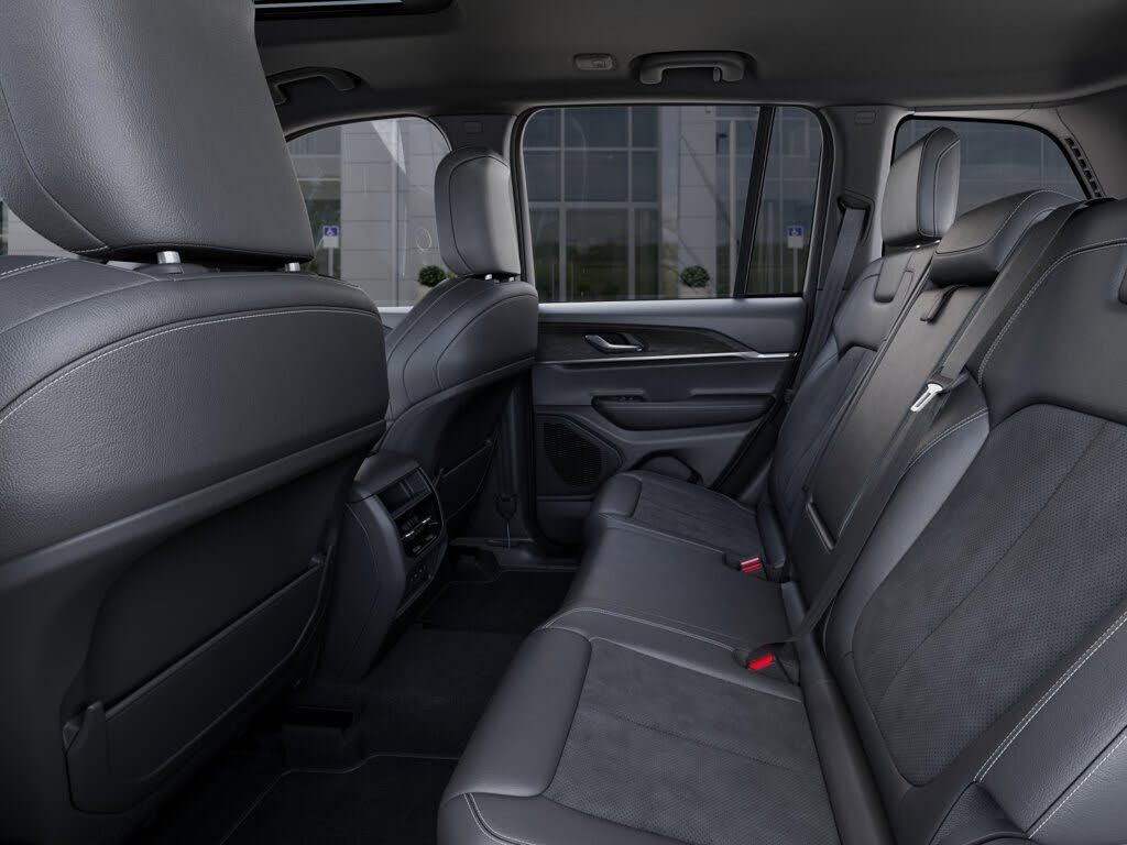 2026 JEEP Grand Cherokee - photo 23