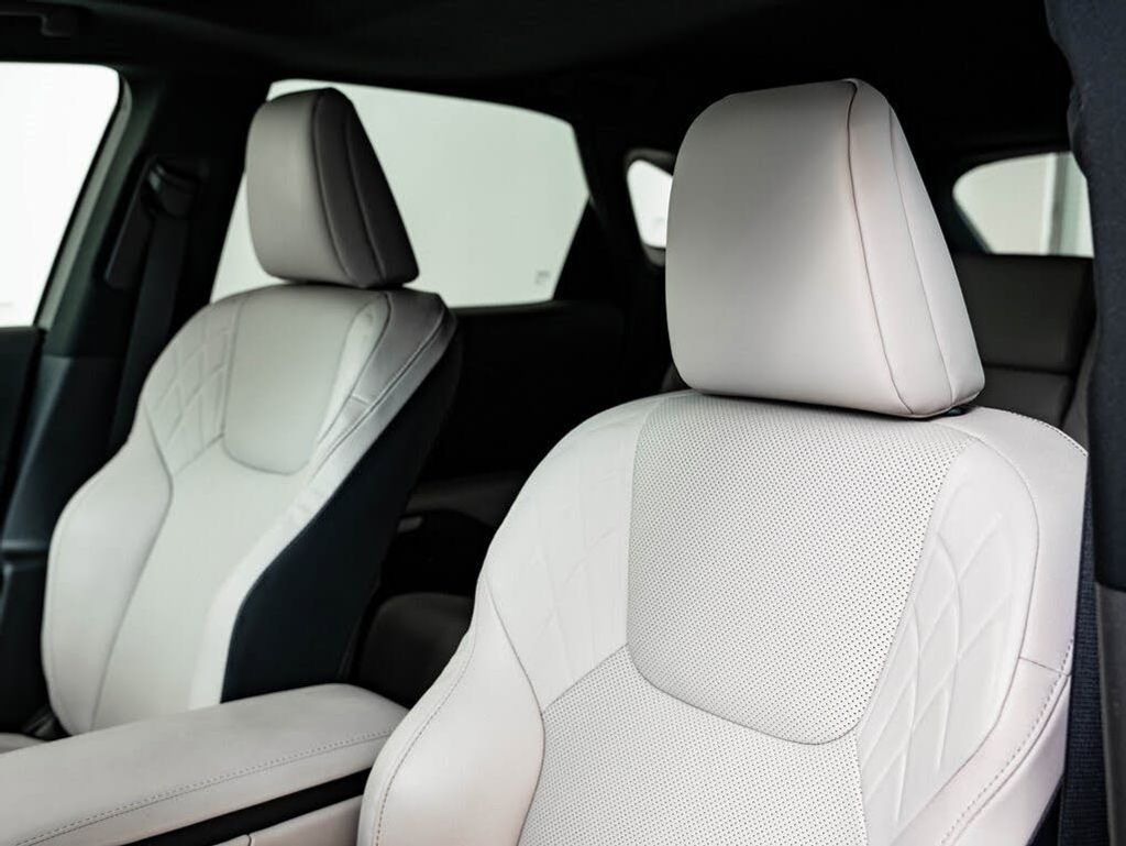 2023 LEXUS RX - photo 24
