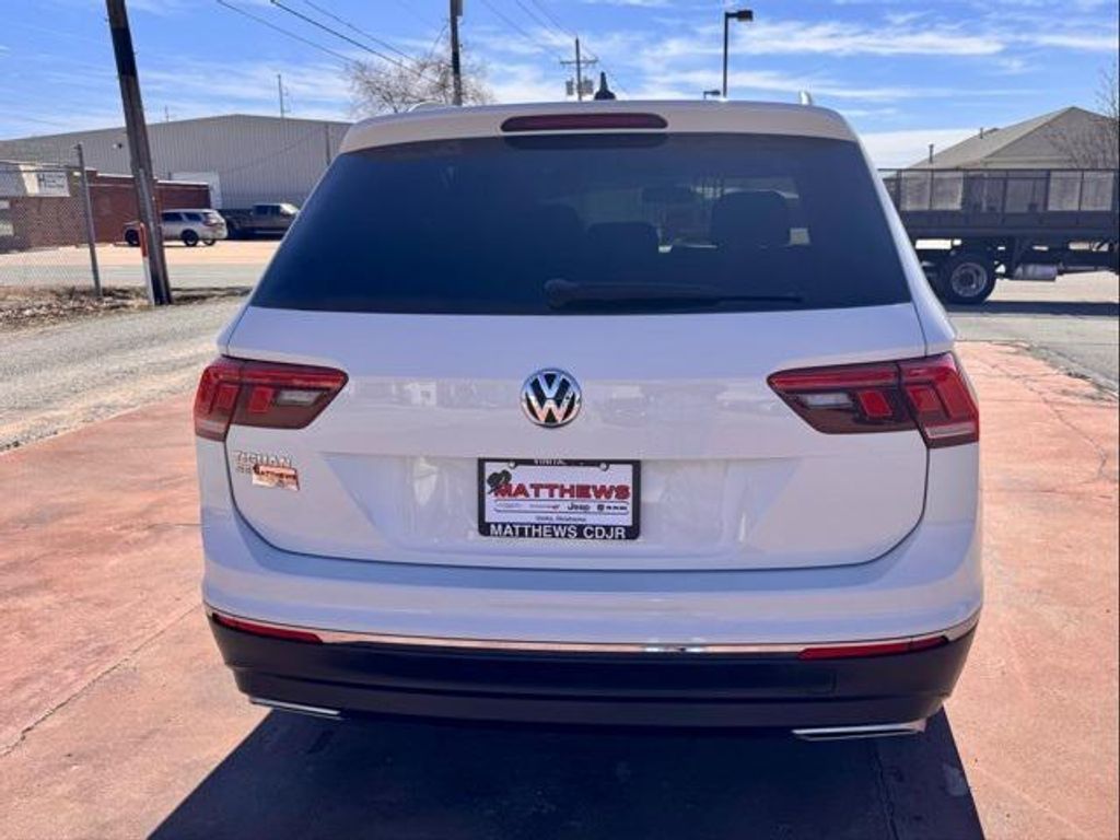 2021 VOLKSWAGEN Tiguan - photo 6