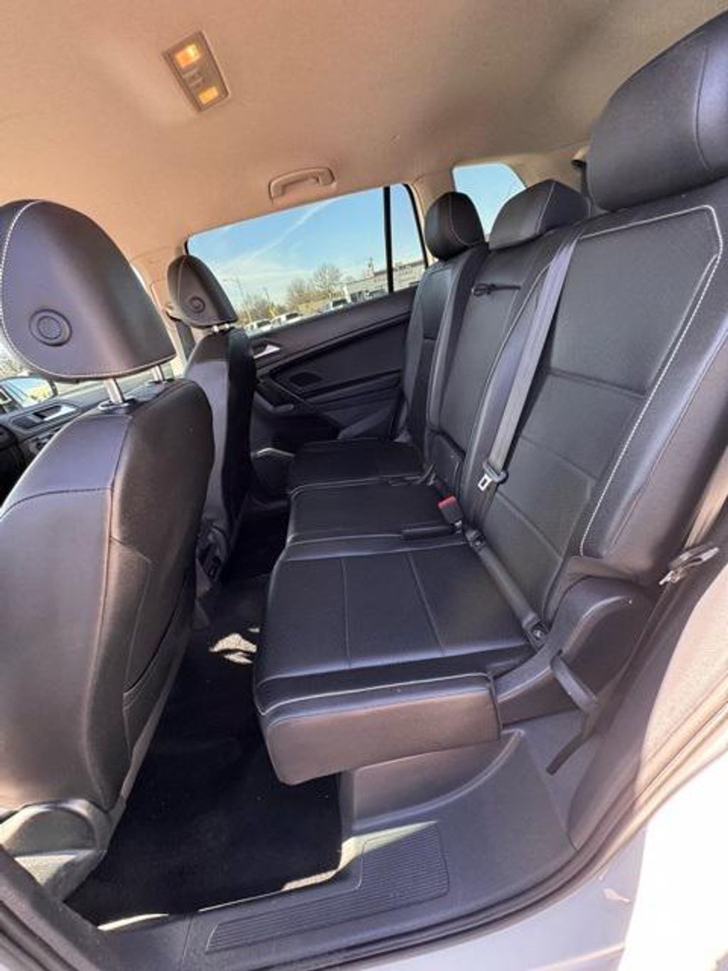 2021 VOLKSWAGEN Tiguan - photo 12