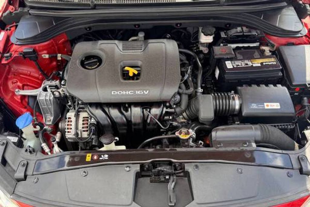 2017 HYUNDAI Elantra - photo 25