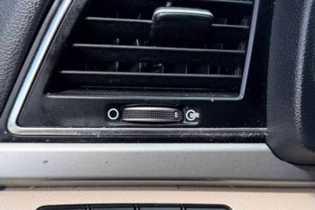 2017 HYUNDAI Elantra - photo 18