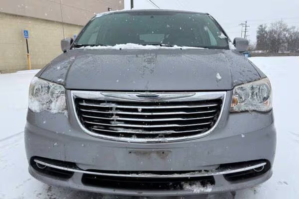 2014 Chrysler Town AND Country Touring