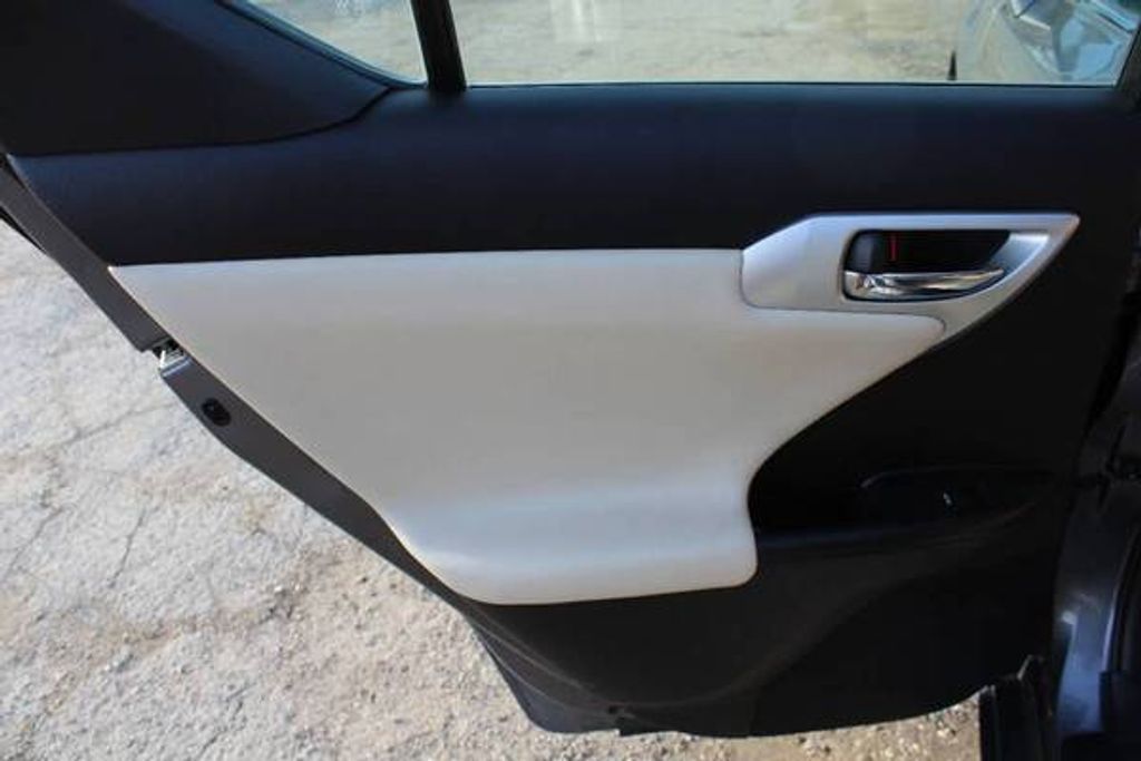 2012 LEXUS CT - photo 21