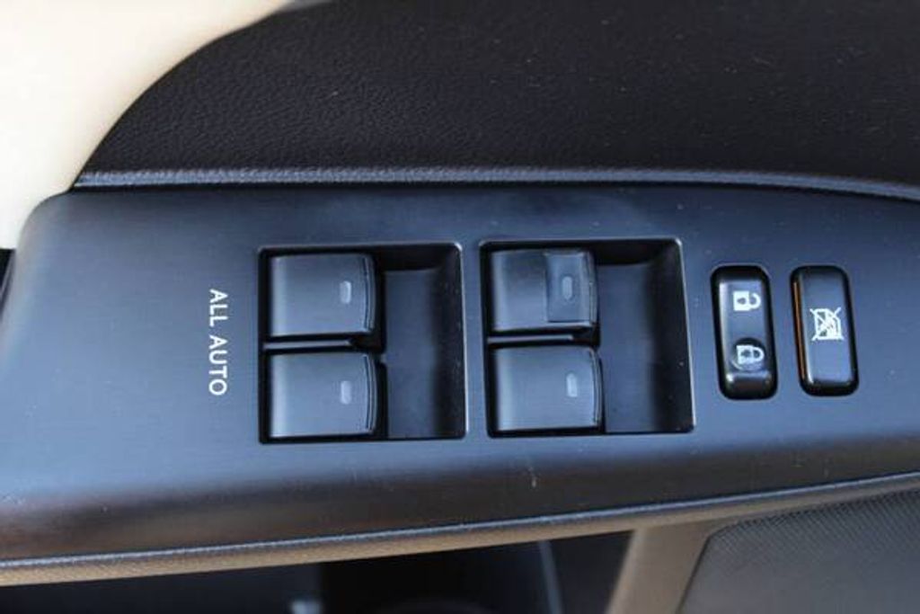 2012 LEXUS CT - photo 19