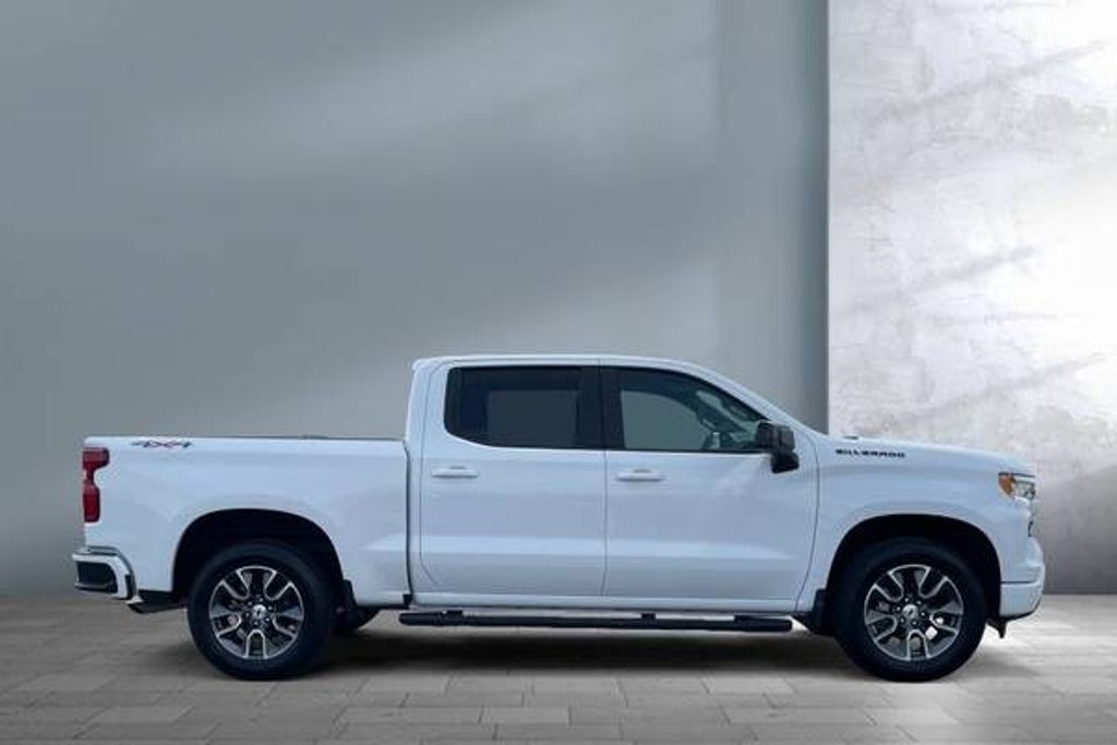 2024 Chevrolet Silverado RST