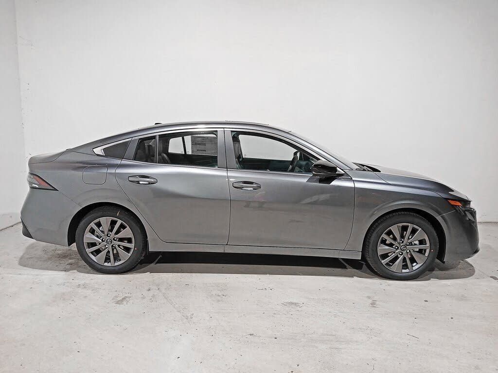 2026 NISSAN Sentra - photo 7