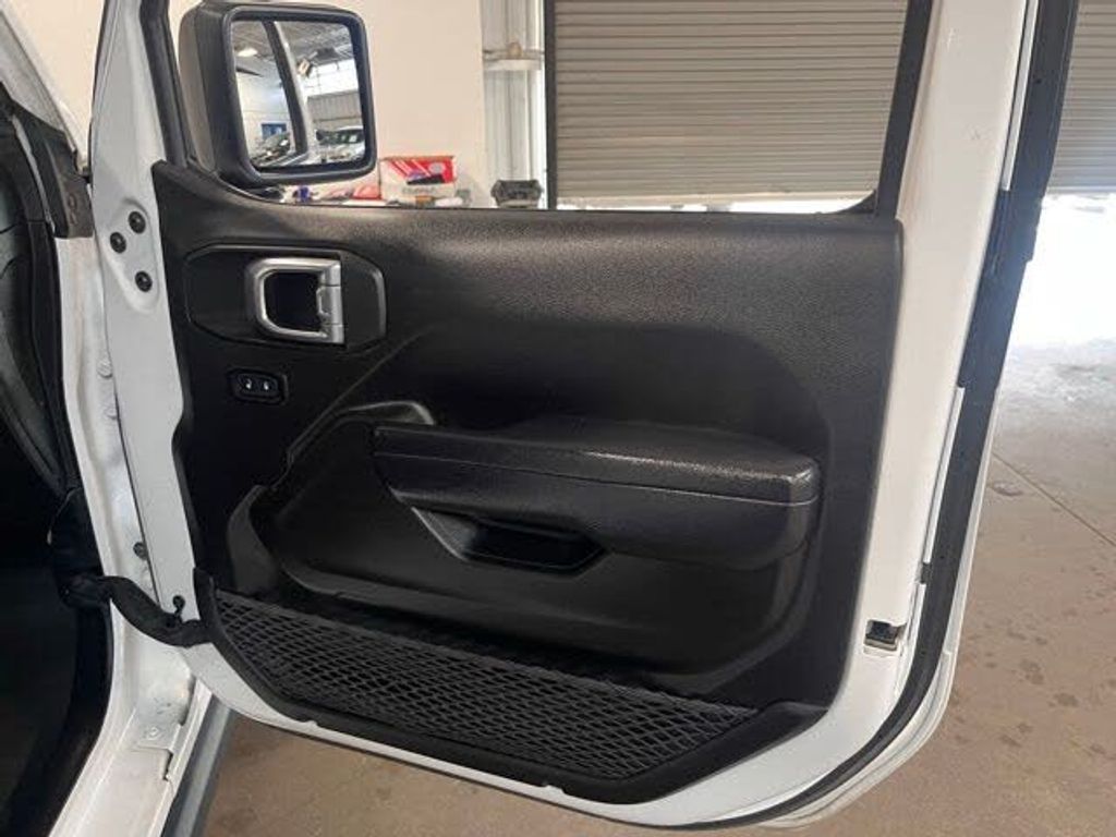 2024 JEEP Wrangler - photo 12
